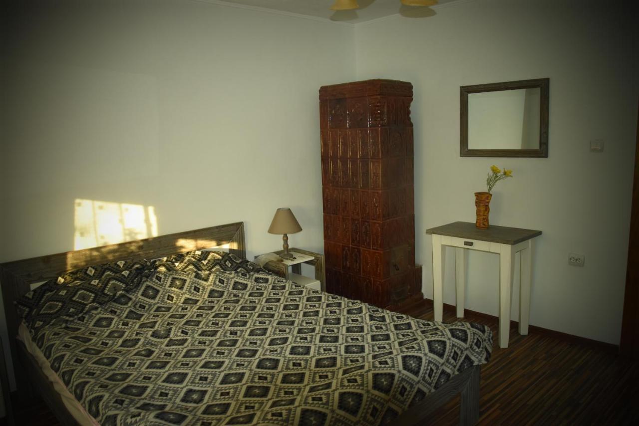 Casa Smeilor Horezu Zimmer foto