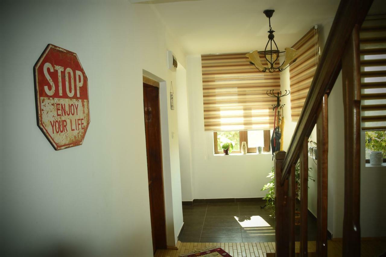 Casa Smeilor Horezu Exterior foto