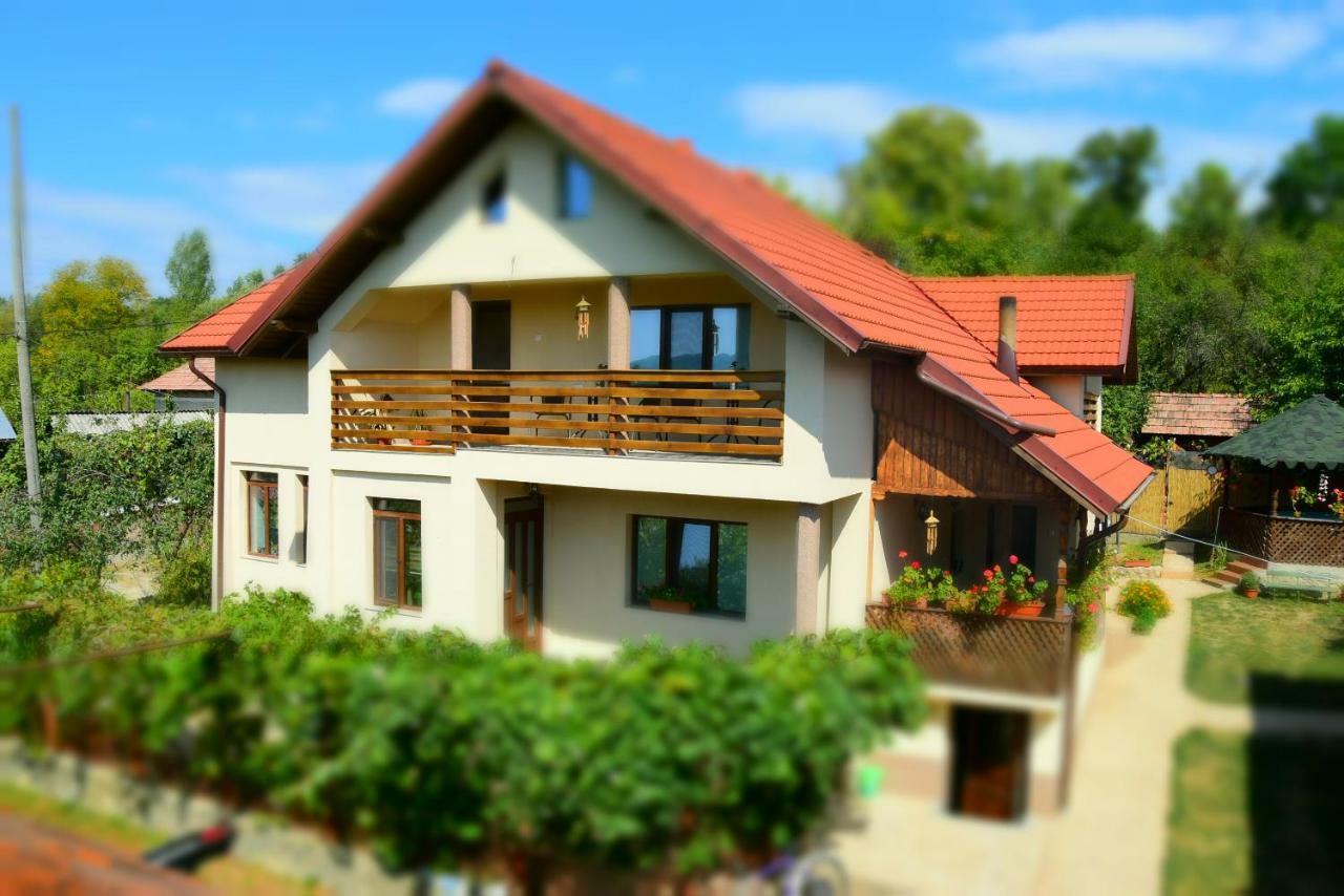 Casa Smeilor Horezu Exterior foto